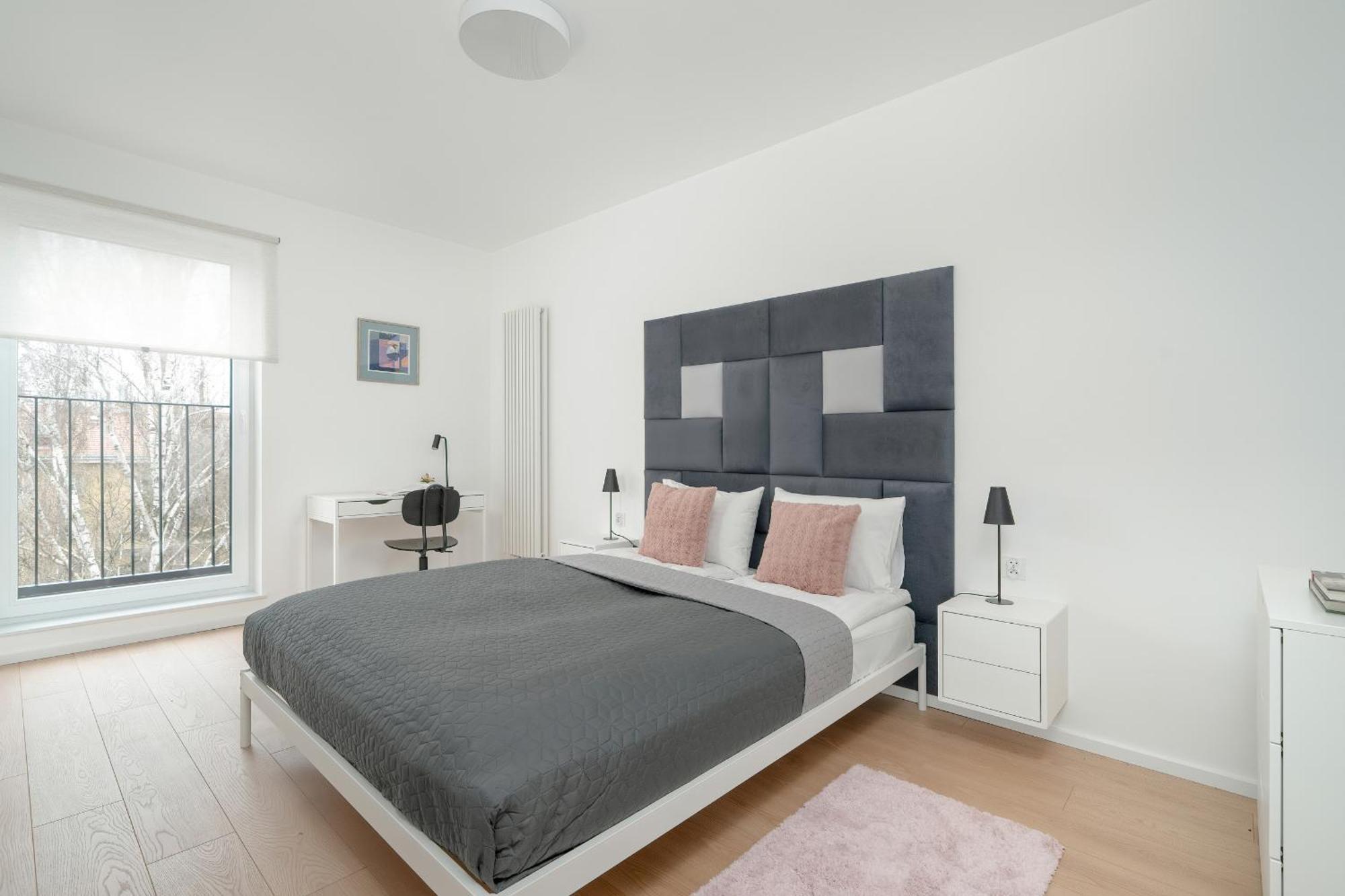 Spacious With Balcony By Rent Like Apartment *