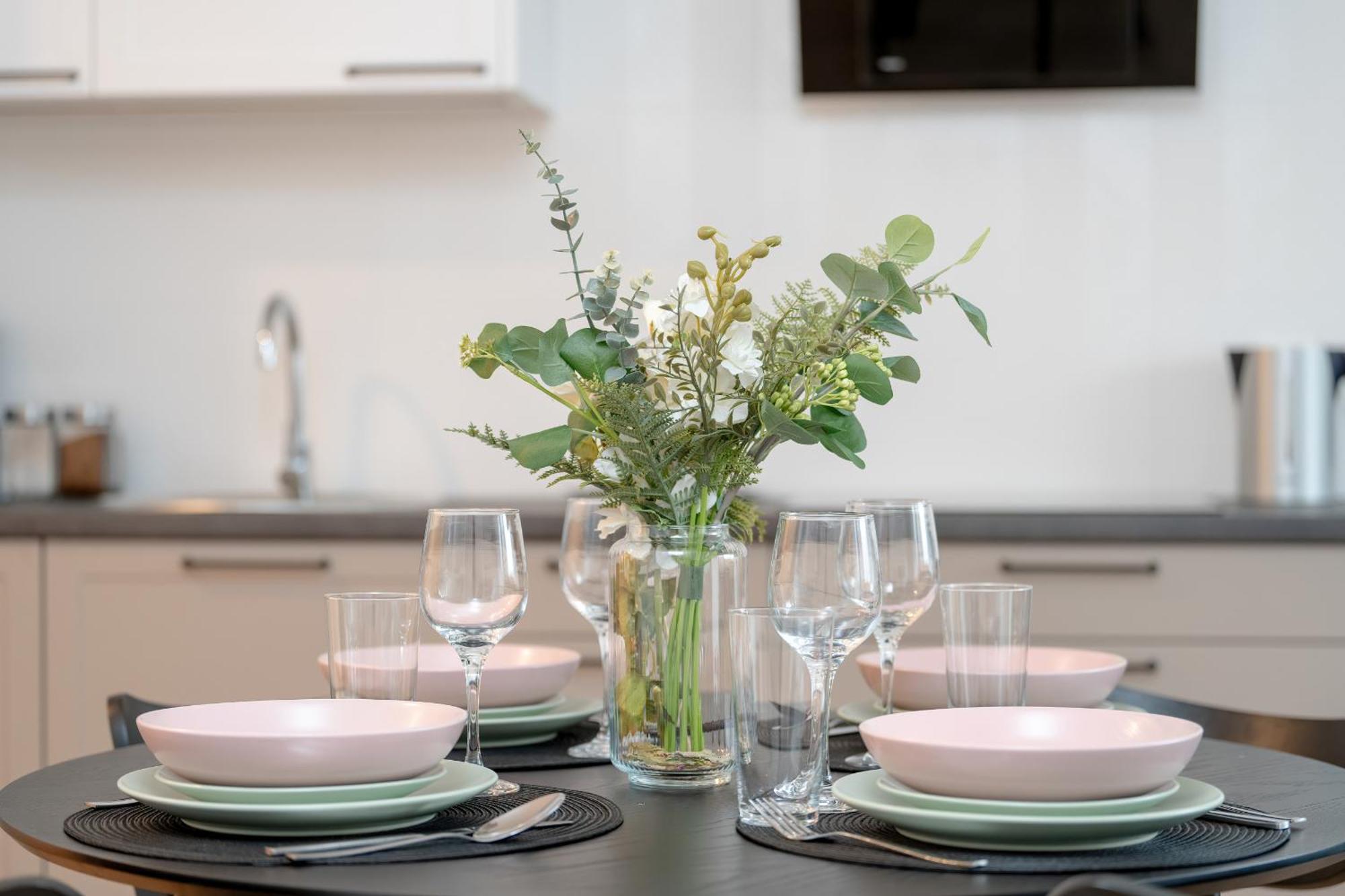 Spacious With Balcony By Rent Like Poznan