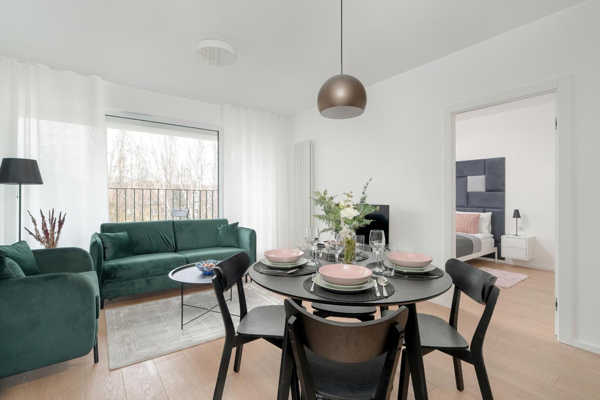 Spacious With Balcony By Rent Like Apartment *