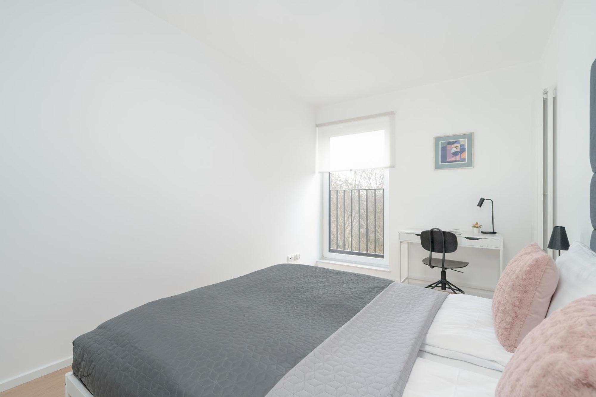 Spacious With Balcony By Rent Like * Poznan