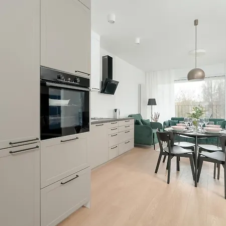 Spacious Apartment With Balcony By Rent Like Home Poznan Exterior photo